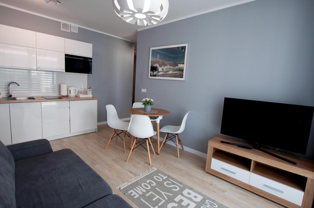 Apartament Ikar - 2 Pokojowy Przy Morzu Z Balkonem Pobierowo Eksteriør billede