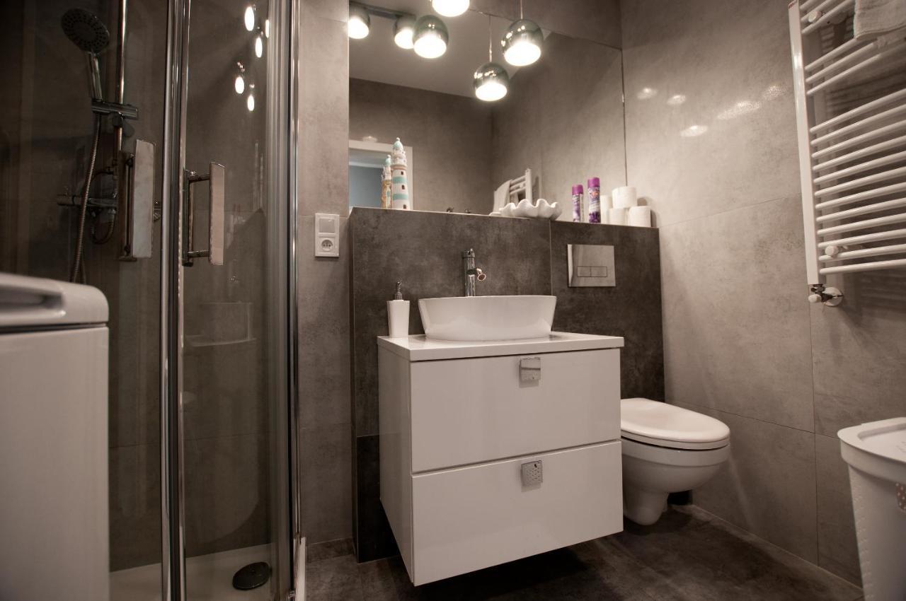 Apartament Ikar - 2 Pokojowy Przy Morzu Z Balkonem Pobierowo Eksteriør billede