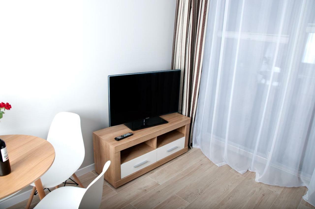 Apartament Ikar - 2 Pokojowy Przy Morzu Z Balkonem Pobierowo Eksteriør billede